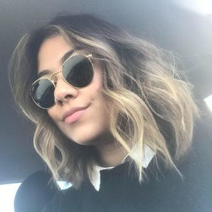 Meet your Posher, Jade